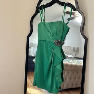BCBGMaxAzria Green Mini Dress with Embellished Waist